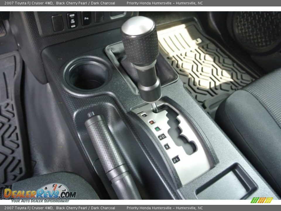 2007 Toyota FJ Cruiser 4WD Black Cherry Pearl / Dark Charcoal Photo #13