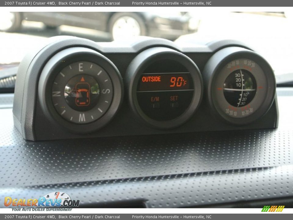 2007 Toyota FJ Cruiser 4WD Black Cherry Pearl / Dark Charcoal Photo #19