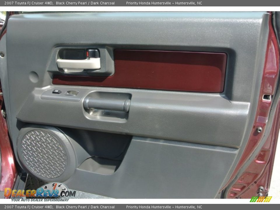 2007 Toyota FJ Cruiser 4WD Black Cherry Pearl / Dark Charcoal Photo #24