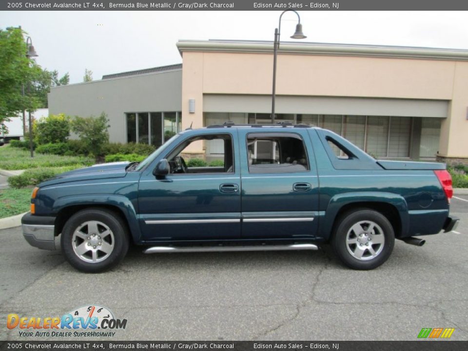 2005 Chevrolet Avalanche LT 4x4 Bermuda Blue Metallic / Gray/Dark Charcoal Photo #3