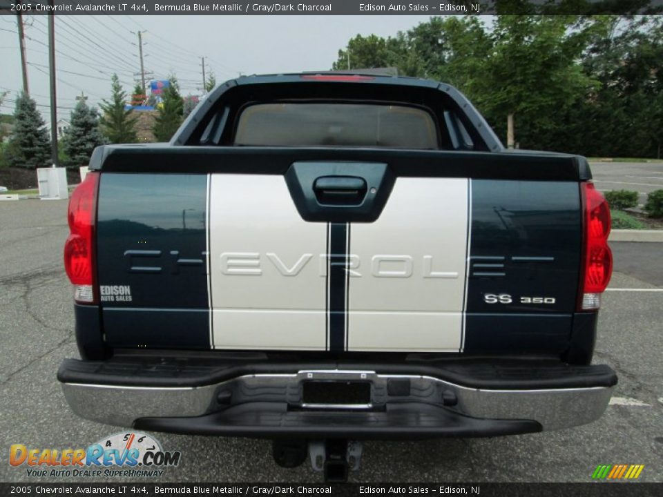 2005 Chevrolet Avalanche LT 4x4 Bermuda Blue Metallic / Gray/Dark Charcoal Photo #6