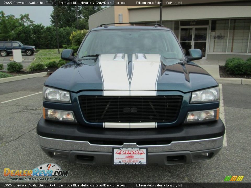 2005 Chevrolet Avalanche LT 4x4 Bermuda Blue Metallic / Gray/Dark Charcoal Photo #13