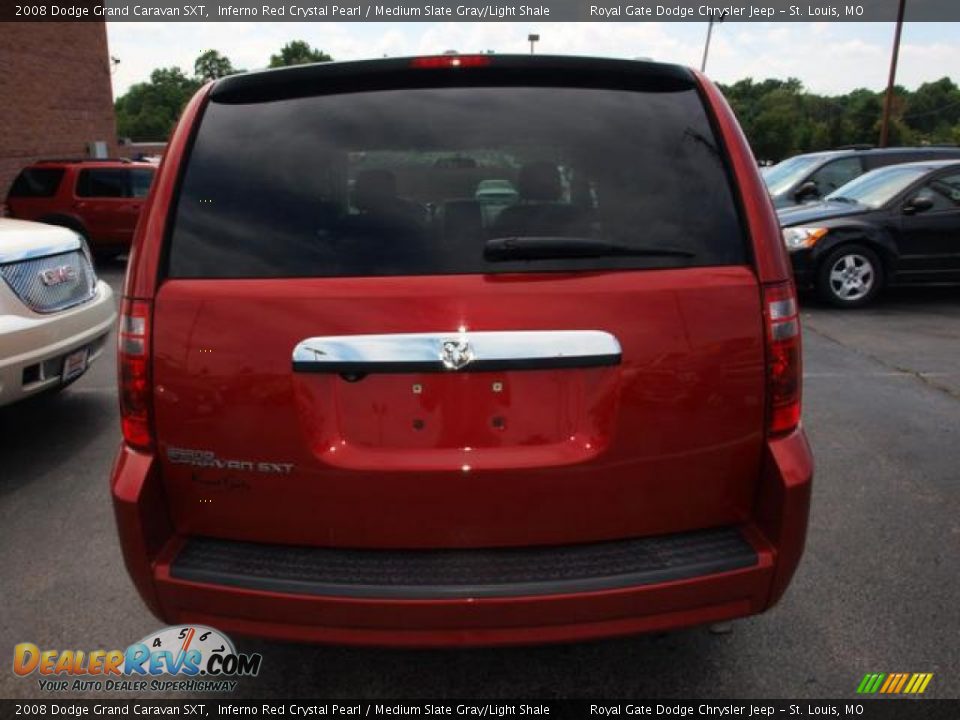 2008 Dodge Grand Caravan SXT Inferno Red Crystal Pearl / Medium Slate Gray/Light Shale Photo #4
