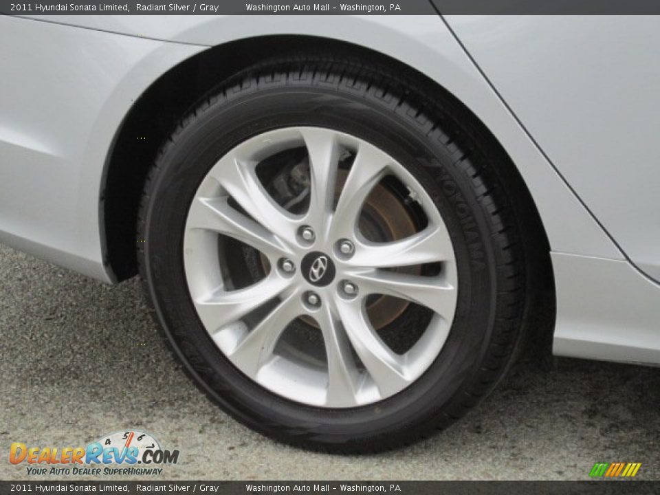 2011 Hyundai Sonata Limited Radiant Silver / Gray Photo #3