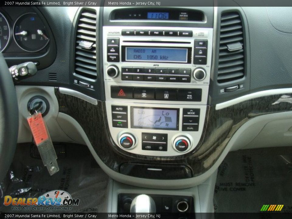 2007 Hyundai Santa Fe Limited Bright Silver / Gray Photo #12