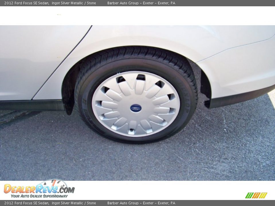 2012 Ford Focus SE Sedan Ingot Silver Metallic / Stone Photo #9