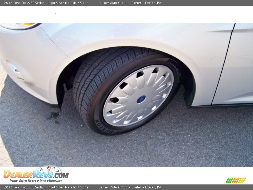 2012 Ford Focus SE Sedan Ingot Silver Metallic / Stone Photo #10