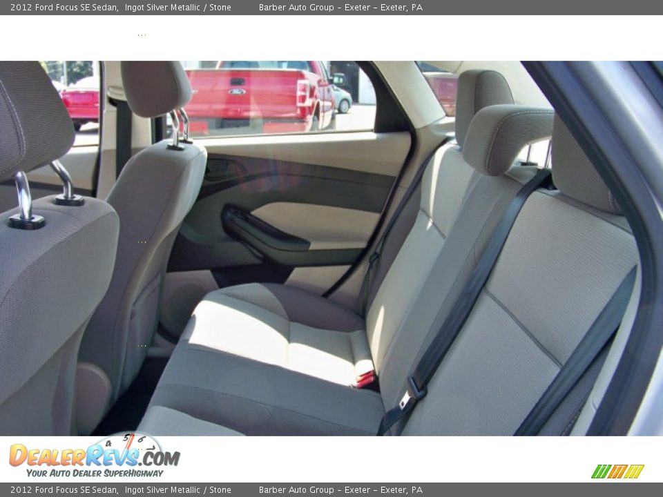 2012 Ford Focus SE Sedan Ingot Silver Metallic / Stone Photo #15