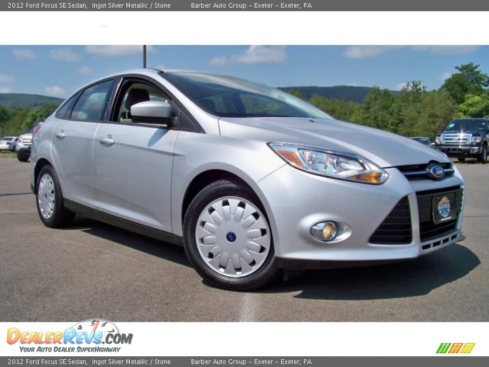 2012 Ford Focus SE Sedan Ingot Silver Metallic / Stone Photo #20