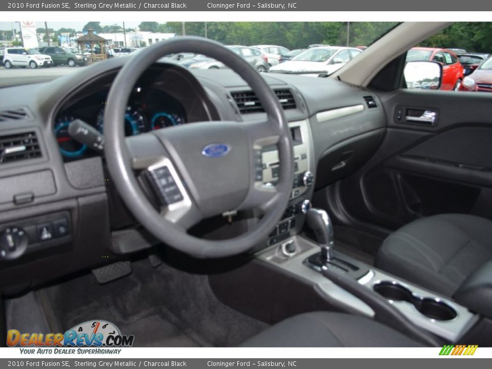 2010 Ford Fusion SE Sterling Grey Metallic / Charcoal Black Photo #10