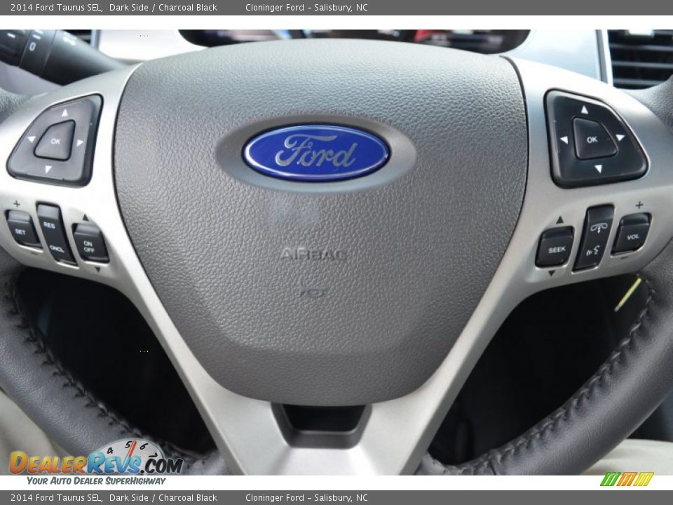 Controls of 2014 Ford Taurus SEL Photo #17