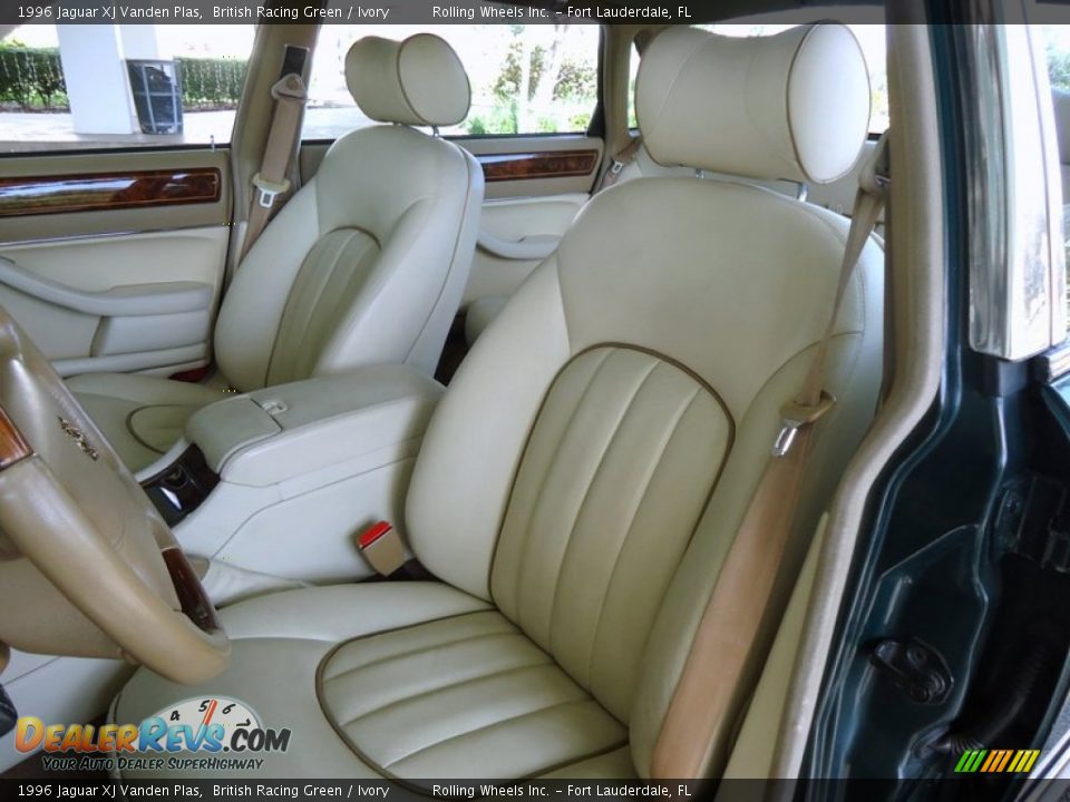 Front Seat of 1996 Jaguar XJ Vanden Plas Photo #19
