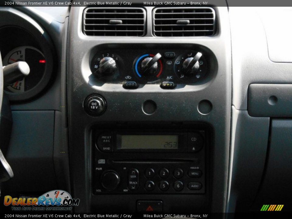 2004 Nissan Frontier XE V6 Crew Cab 4x4 Electric Blue Metallic / Gray Photo #12