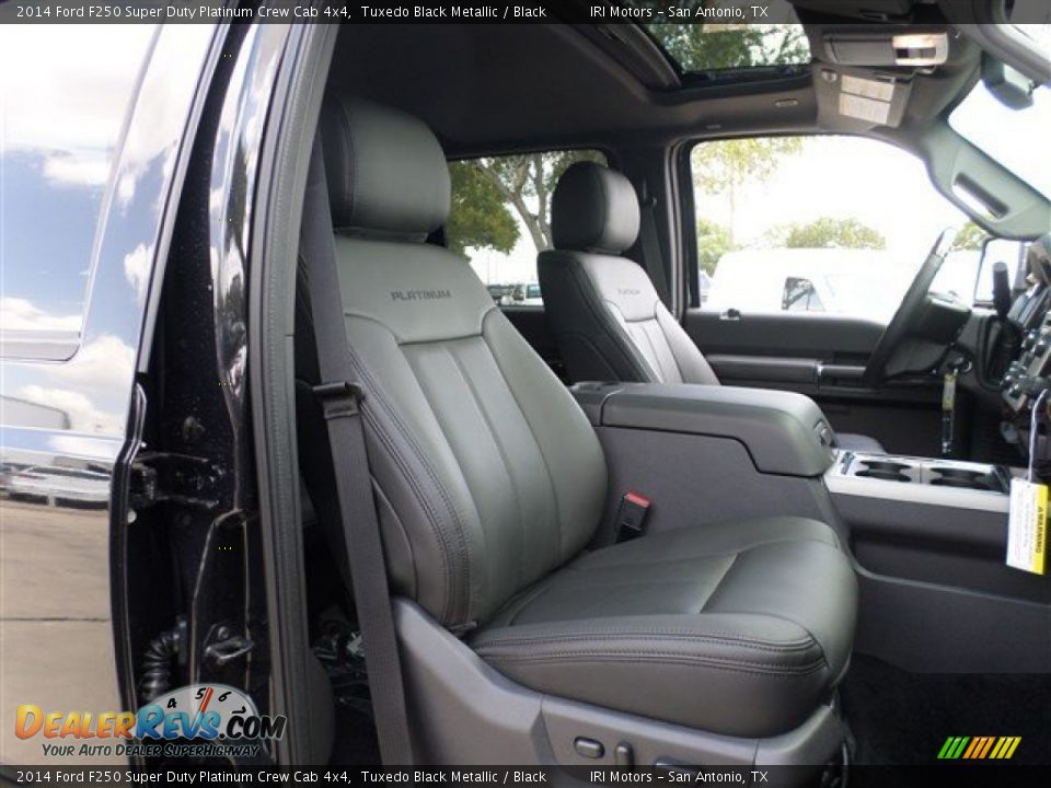 2014 Ford F250 Super Duty Platinum Crew Cab 4x4 Tuxedo Black Metallic / Black Photo #12