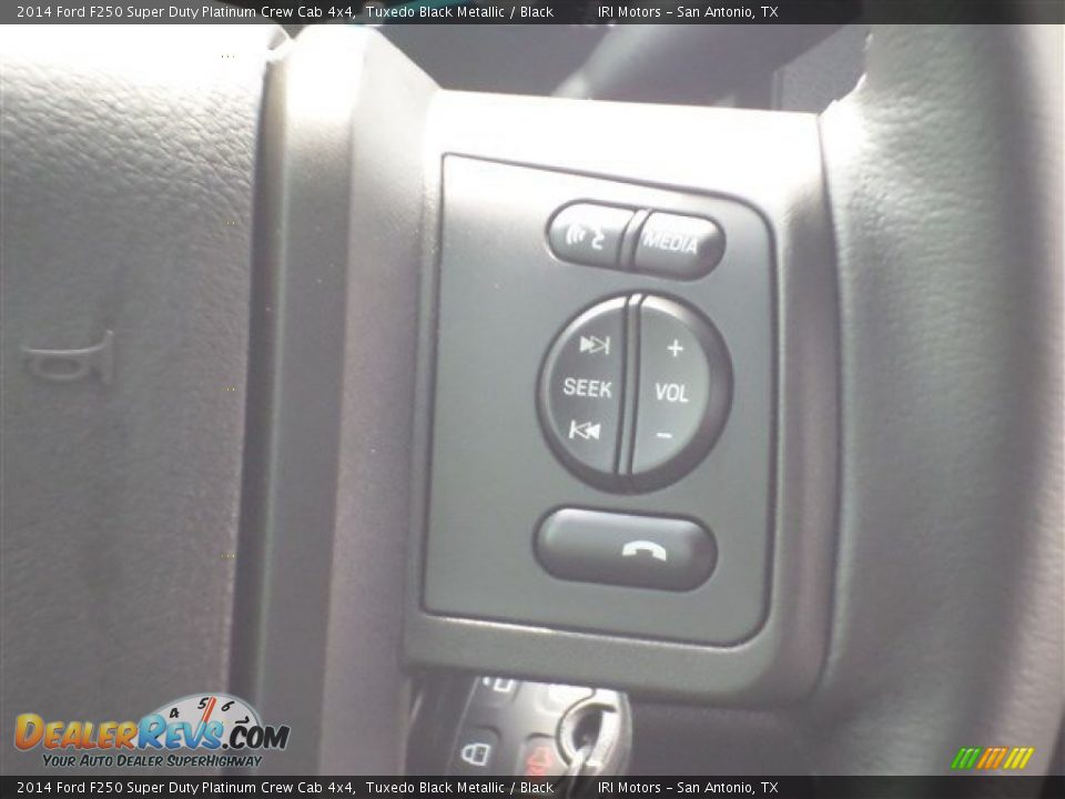 2014 Ford F250 Super Duty Platinum Crew Cab 4x4 Tuxedo Black Metallic / Black Photo #20