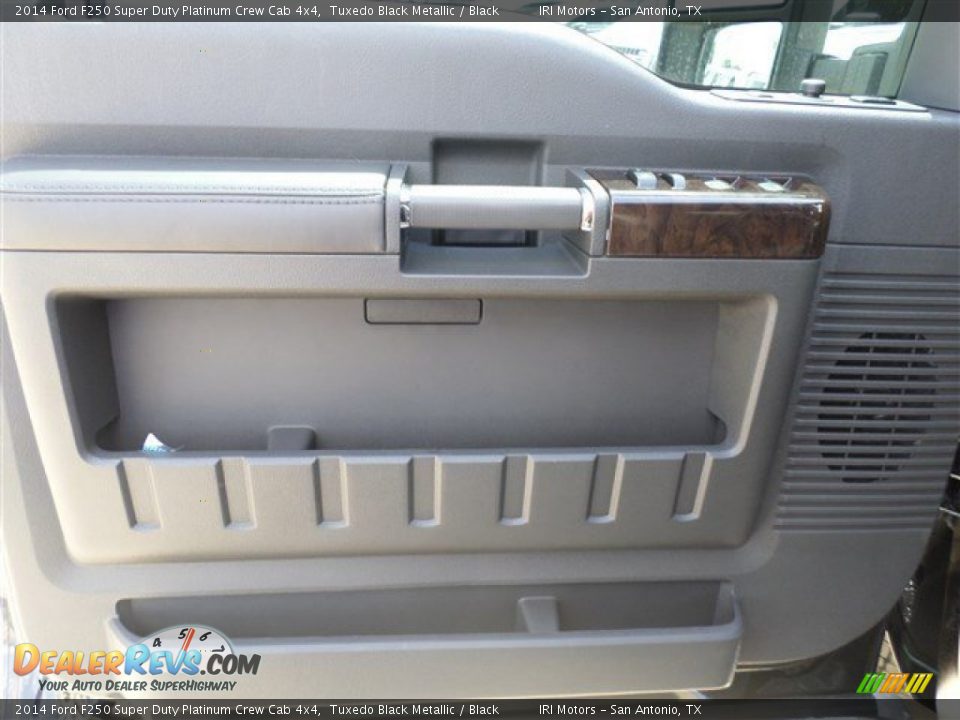 2014 Ford F250 Super Duty Platinum Crew Cab 4x4 Tuxedo Black Metallic / Black Photo #21