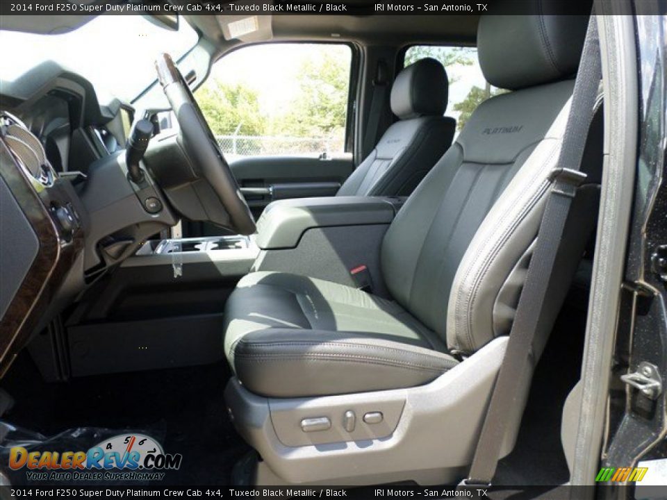2014 Ford F250 Super Duty Platinum Crew Cab 4x4 Tuxedo Black Metallic / Black Photo #22