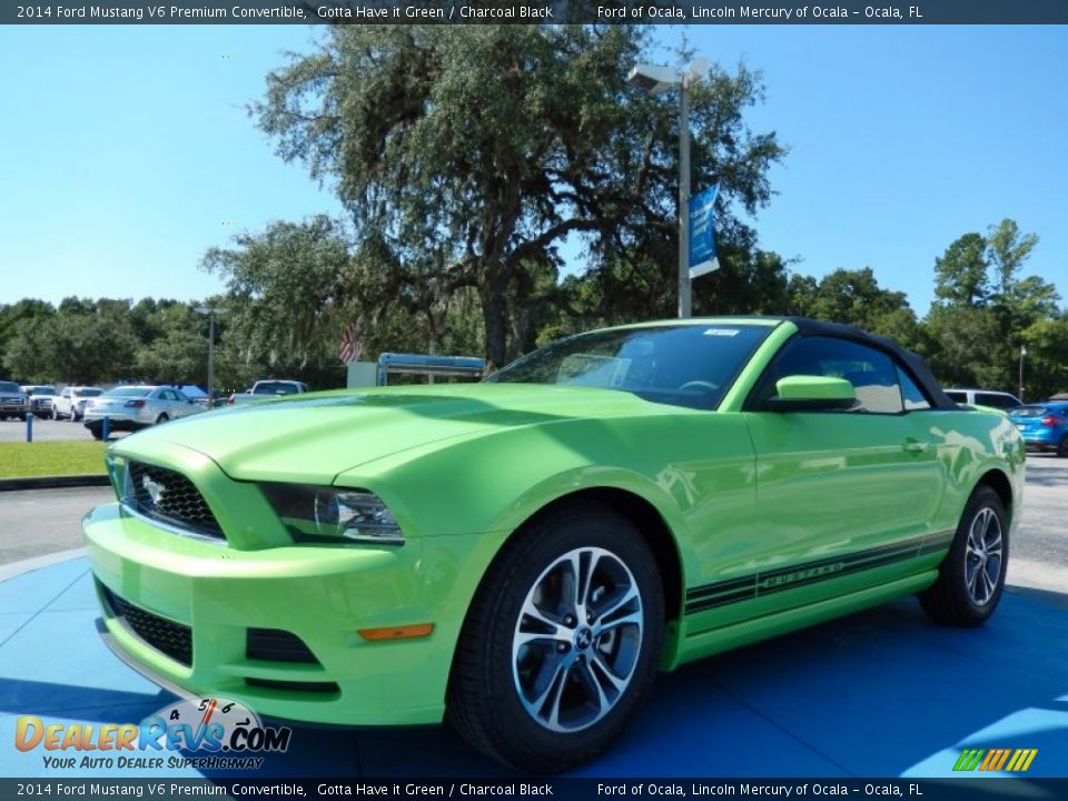 Front 3/4 View of 2014 Ford Mustang V6 Premium Convertible Photo #1