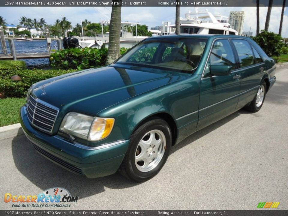 Front 3/4 View of 1997 Mercedes-Benz S 420 Sedan Photo #1