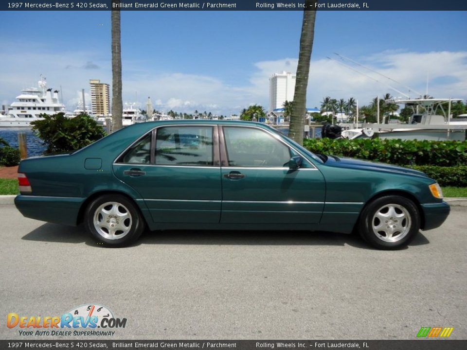 Brilliant Emerald Green Metallic 1997 Mercedes-Benz S 420 Sedan Photo #11