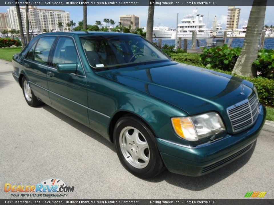 Front 3/4 View of 1997 Mercedes-Benz S 420 Sedan Photo #13
