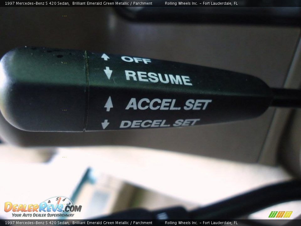 1997 Mercedes-Benz S 420 Sedan Brilliant Emerald Green Metallic / Parchment Photo #18