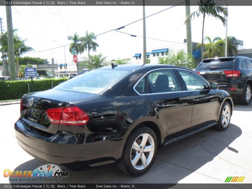 2013 Volkswagen Passat 2.5L SE Black / Titan Black Photo #5
