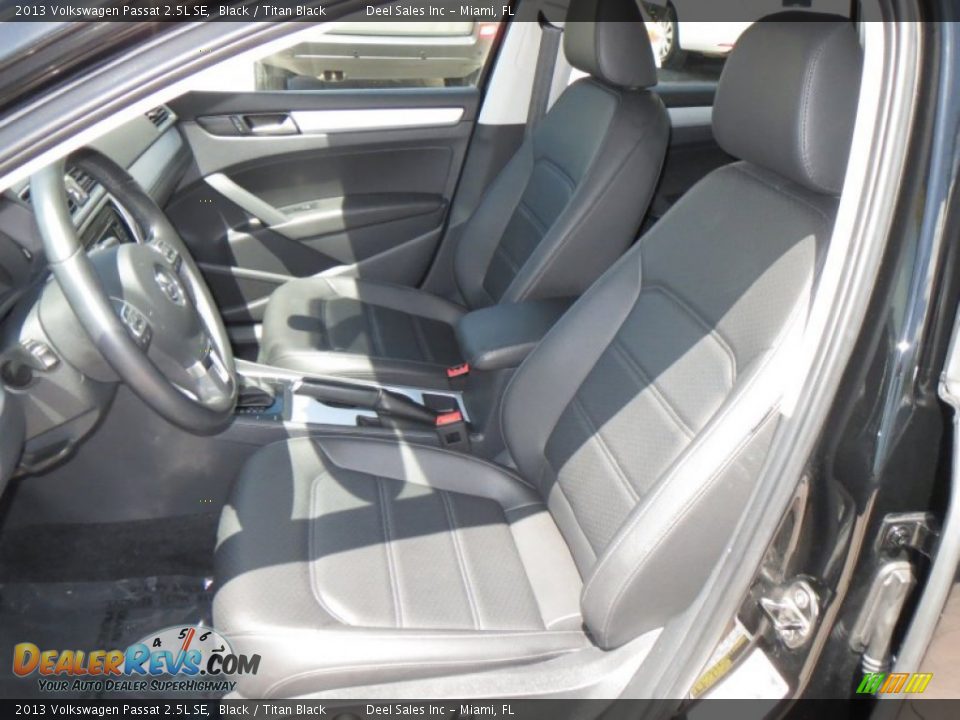 2013 Volkswagen Passat 2.5L SE Black / Titan Black Photo #9