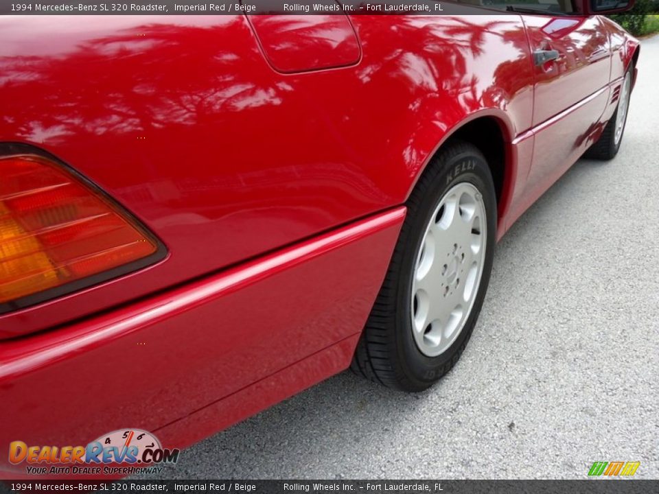 1994 Mercedes-Benz SL 320 Roadster Imperial Red / Beige Photo #14