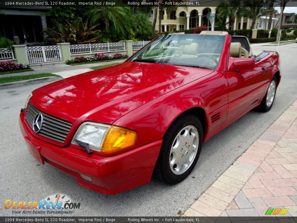 Front 3/4 View of 1994 Mercedes-Benz SL 320 Roadster Photo #18