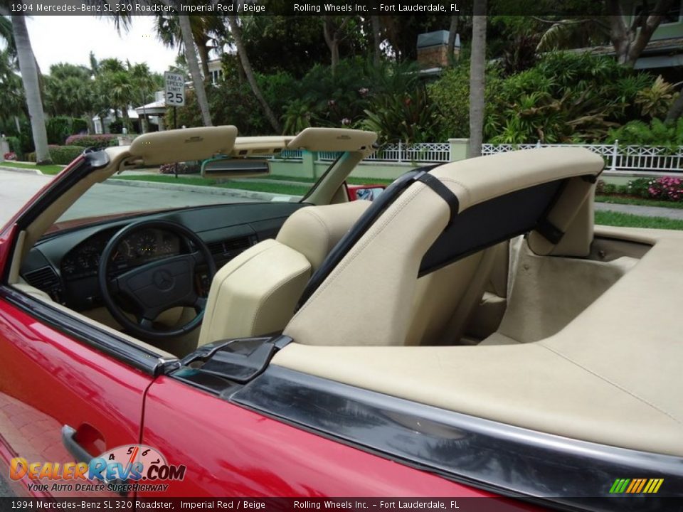 1994 Mercedes-Benz SL 320 Roadster Imperial Red / Beige Photo #30