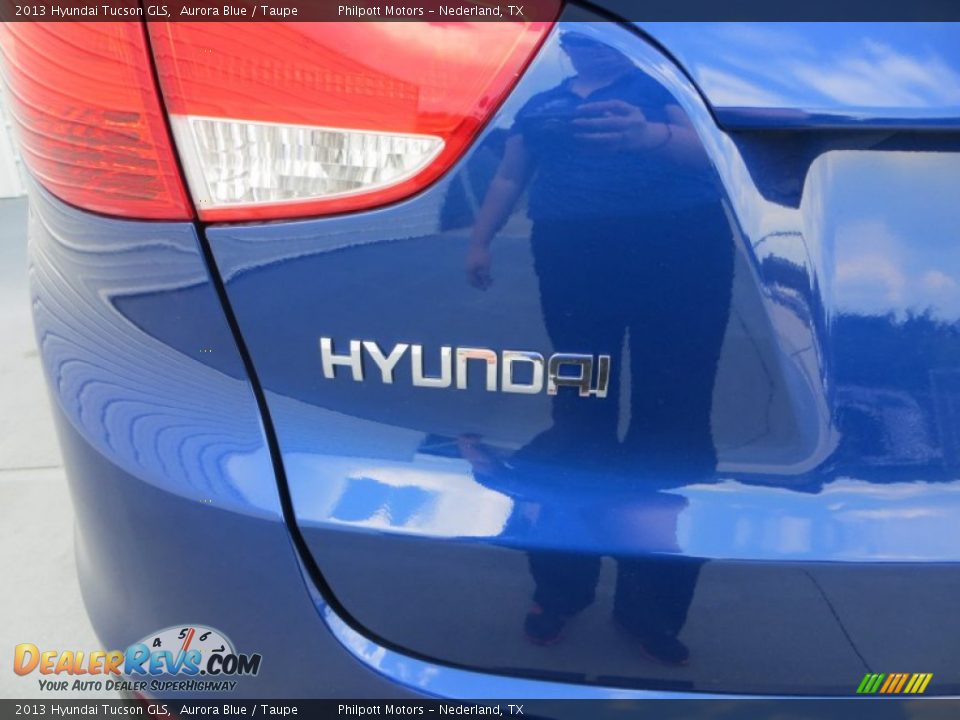 2013 Hyundai Tucson GLS Aurora Blue / Taupe Photo #6