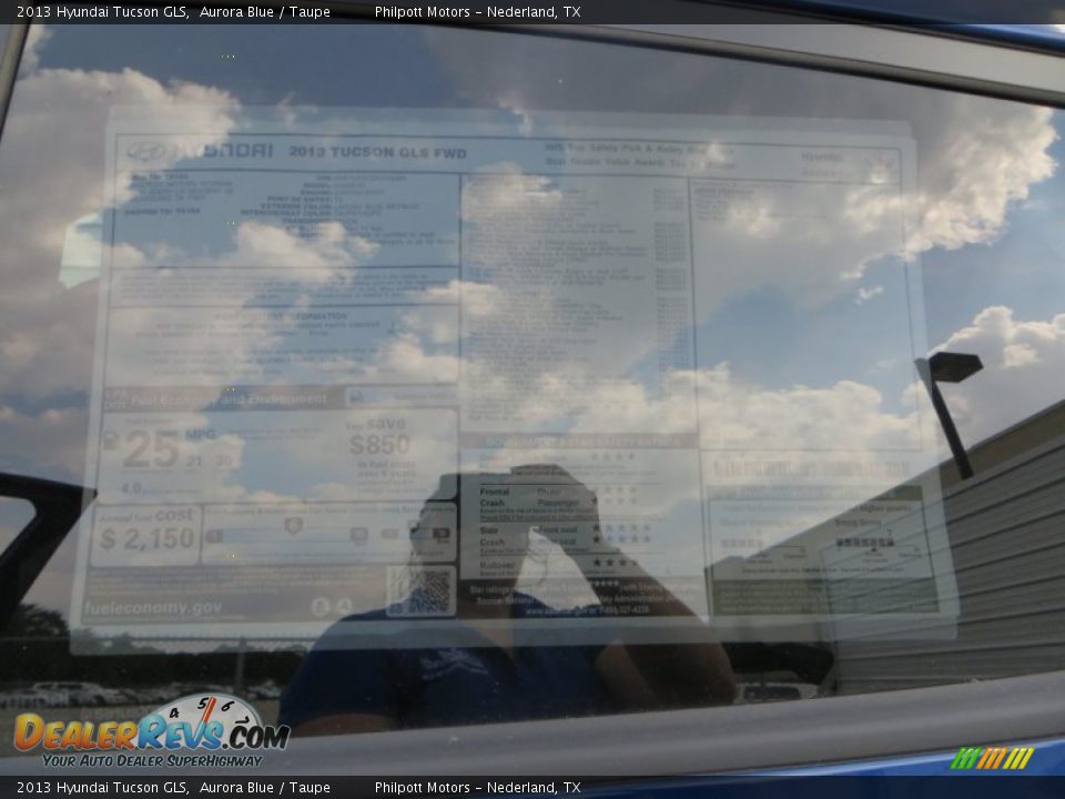2013 Hyundai Tucson GLS Aurora Blue / Taupe Photo #28