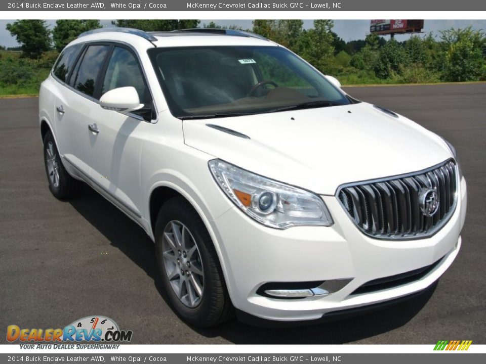 Front 3/4 View of 2014 Buick Enclave Leather AWD Photo #1