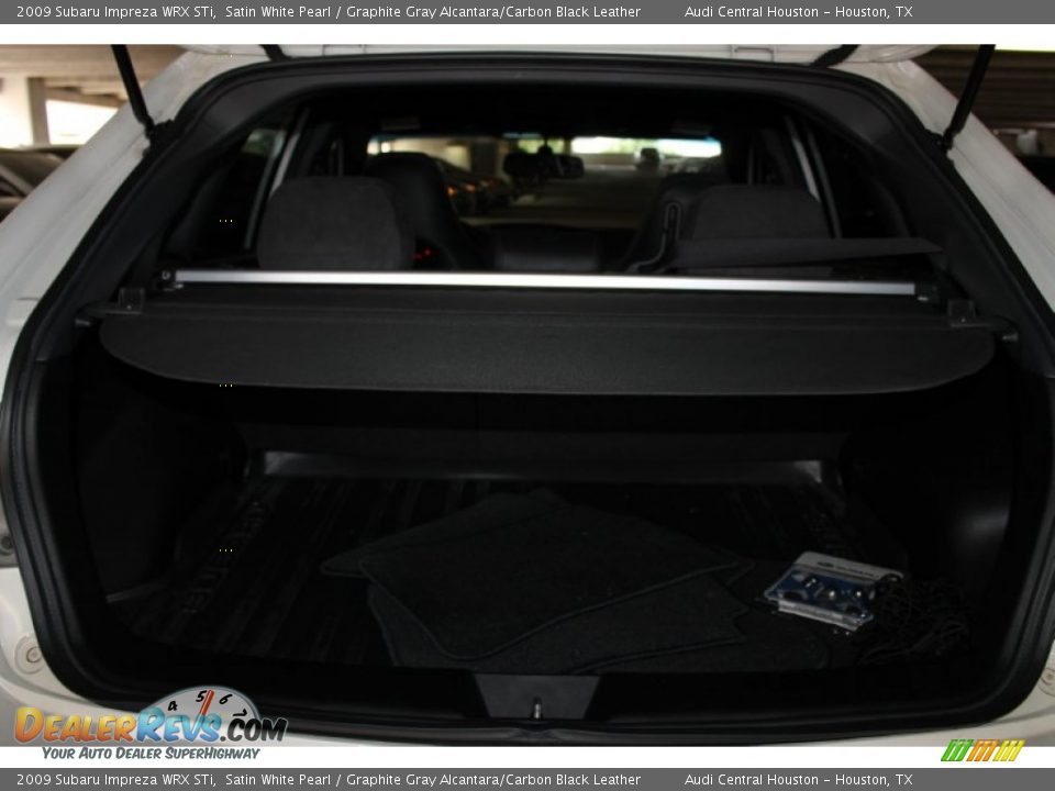 2009 Subaru Impreza WRX STi Satin White Pearl / Graphite Gray Alcantara/Carbon Black Leather Photo #26