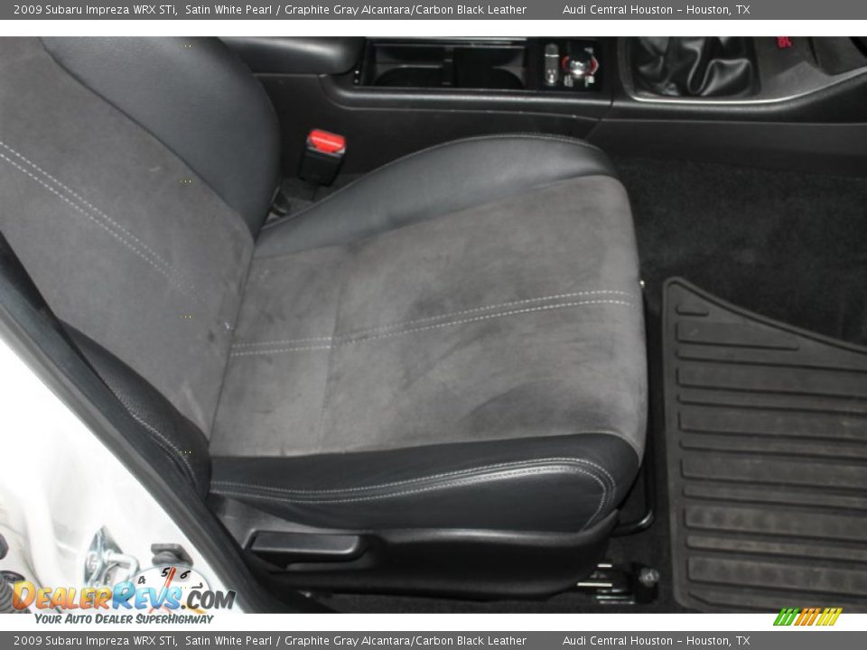 2009 Subaru Impreza WRX STi Satin White Pearl / Graphite Gray Alcantara/Carbon Black Leather Photo #31