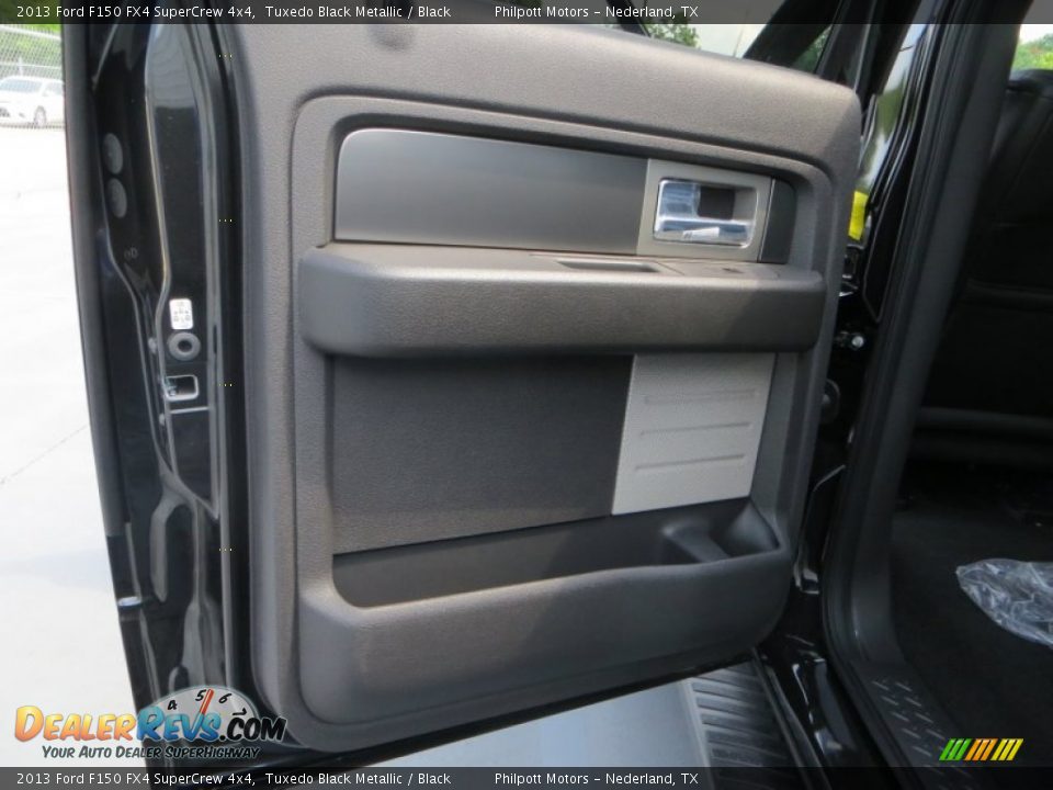 2013 Ford F150 FX4 SuperCrew 4x4 Tuxedo Black Metallic / Black Photo #20