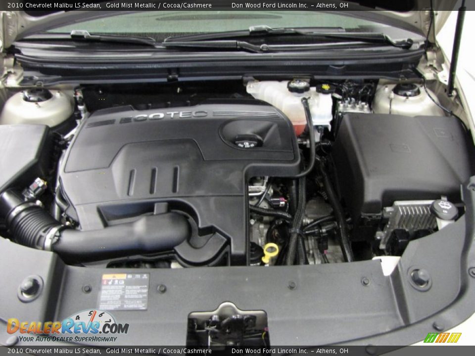 2010 Chevrolet Malibu LS Sedan Gold Mist Metallic / Cocoa/Cashmere Photo #5