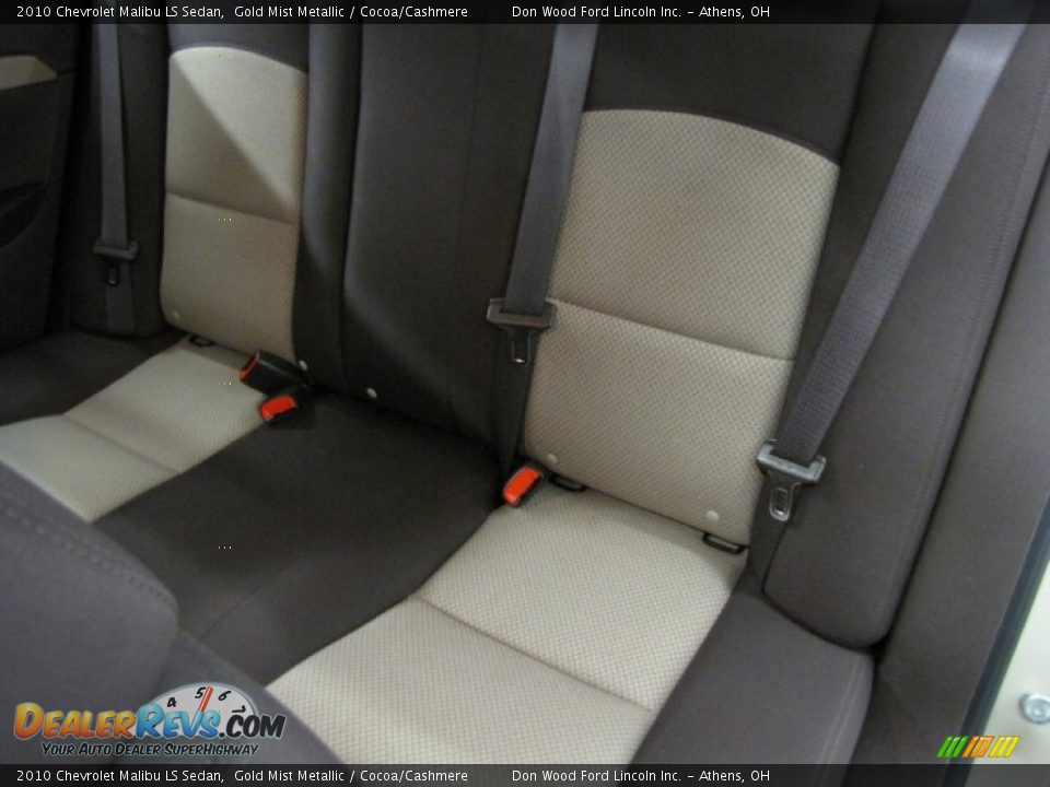 2010 Chevrolet Malibu LS Sedan Gold Mist Metallic / Cocoa/Cashmere Photo #7