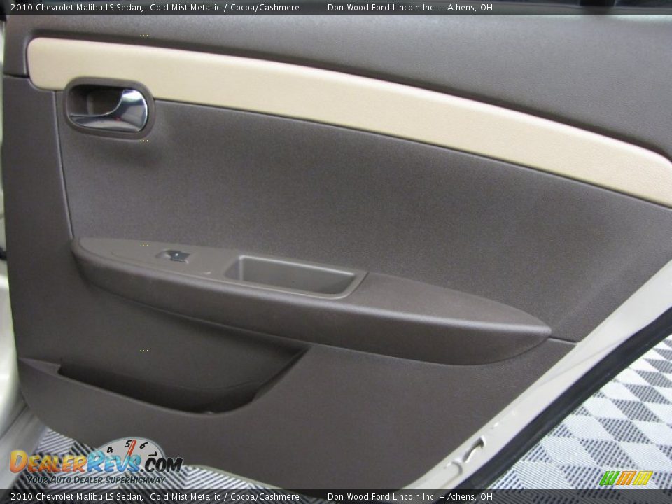 2010 Chevrolet Malibu LS Sedan Gold Mist Metallic / Cocoa/Cashmere Photo #13