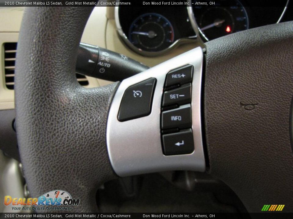 2010 Chevrolet Malibu LS Sedan Gold Mist Metallic / Cocoa/Cashmere Photo #16