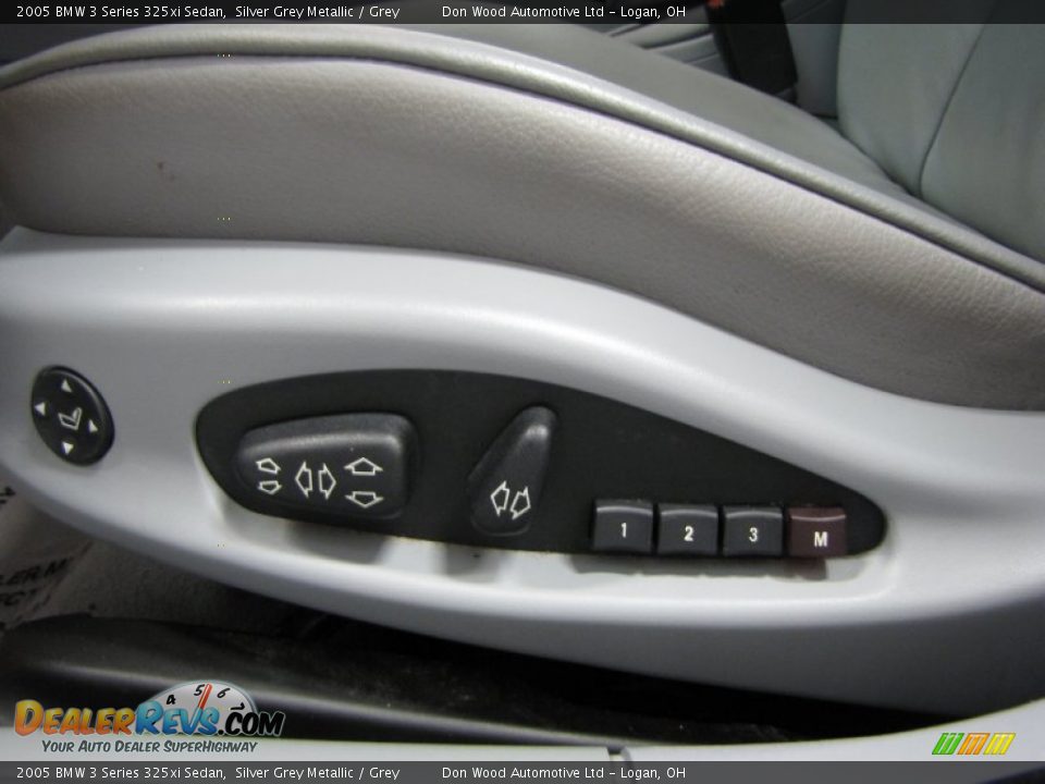 2005 BMW 3 Series 325xi Sedan Silver Grey Metallic / Grey Photo #9