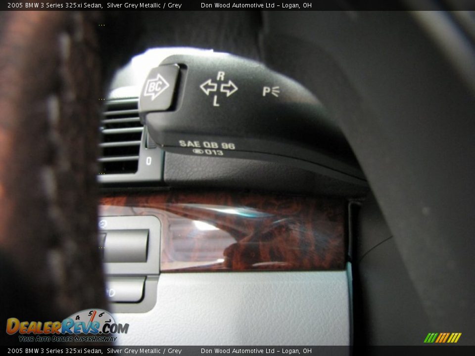 2005 BMW 3 Series 325xi Sedan Silver Grey Metallic / Grey Photo #18