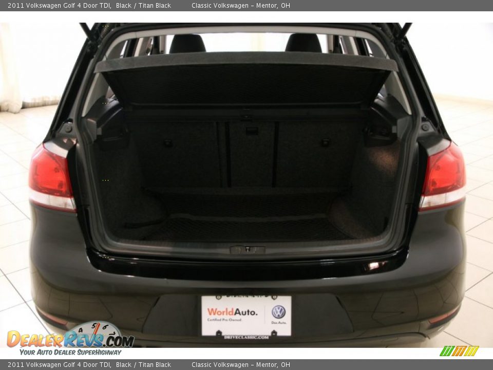 2011 Volkswagen Golf 4 Door TDI Black / Titan Black Photo #20