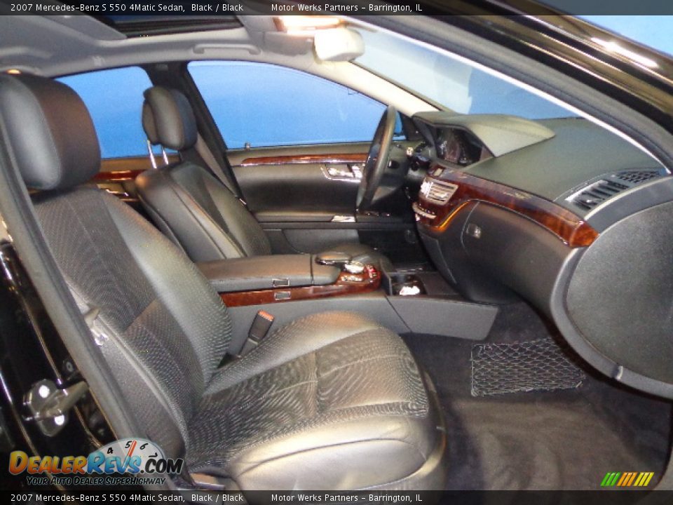 2007 Mercedes-Benz S 550 4Matic Sedan Black / Black Photo #23