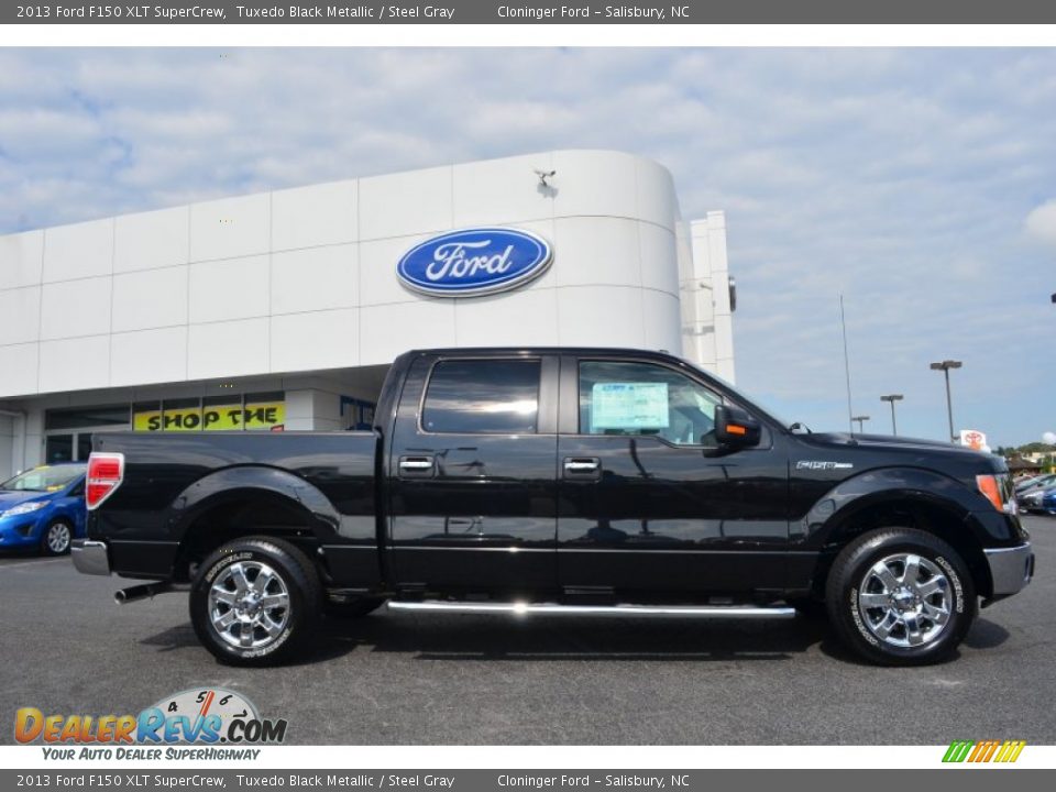 2013 Ford F150 XLT SuperCrew Tuxedo Black Metallic / Steel Gray Photo #2