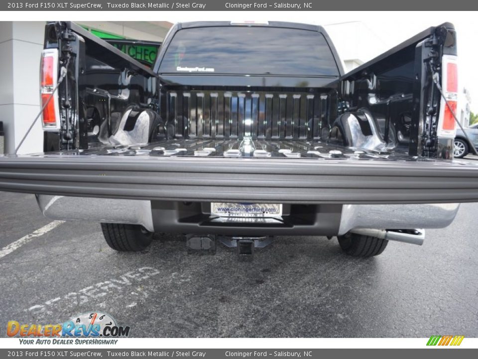 2013 Ford F150 XLT SuperCrew Tuxedo Black Metallic / Steel Gray Photo #8