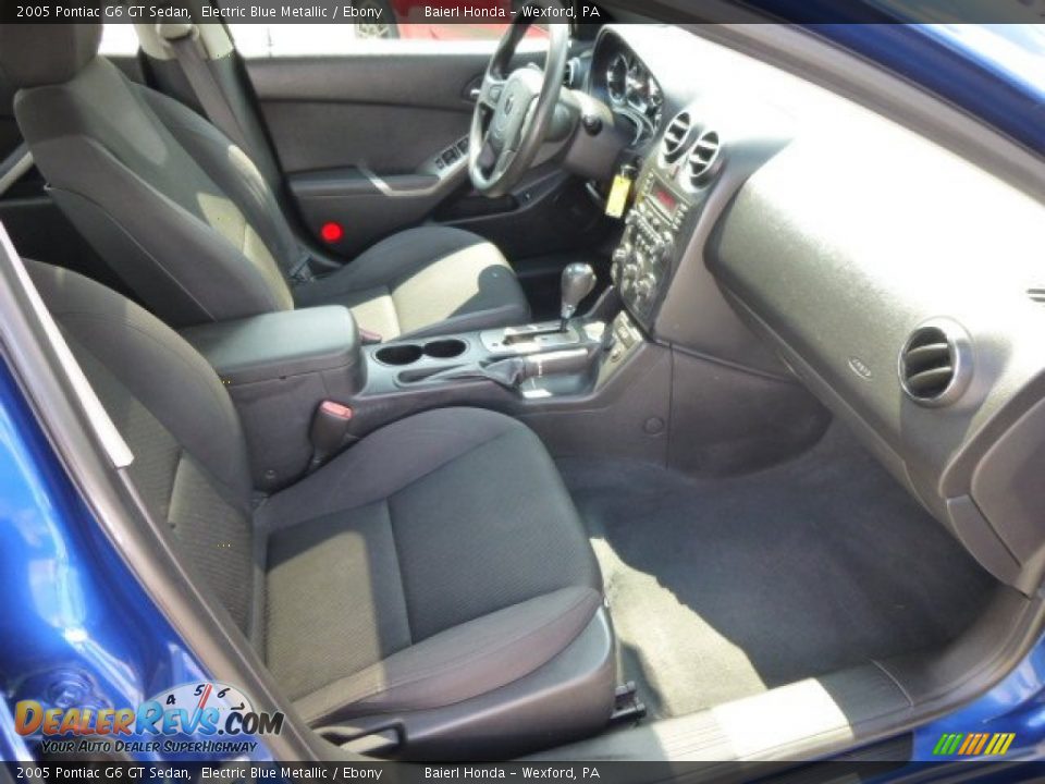 2005 Pontiac G6 GT Sedan Electric Blue Metallic / Ebony Photo #10