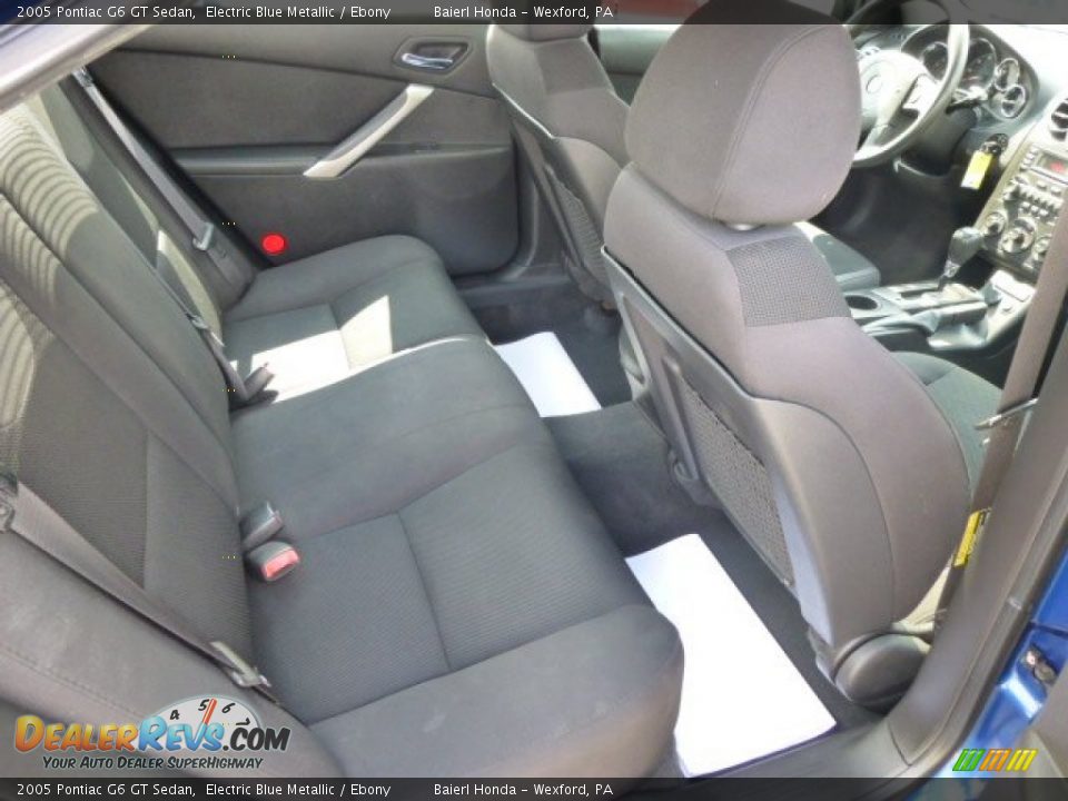 2005 Pontiac G6 GT Sedan Electric Blue Metallic / Ebony Photo #13