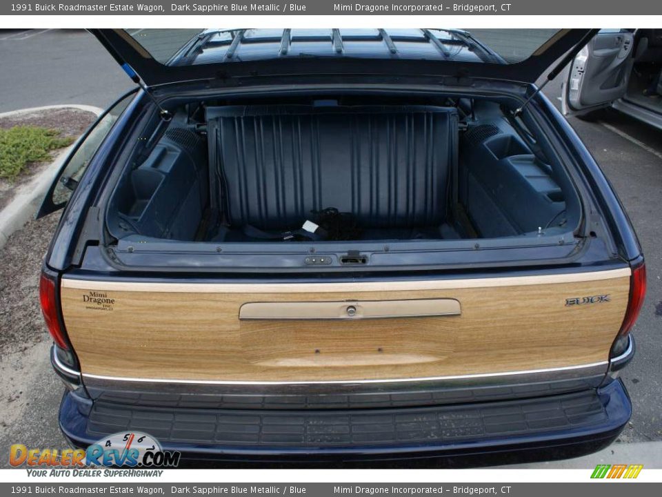 1991 Buick Roadmaster Estate Wagon Dark Sapphire Blue Metallic / Blue Photo #9